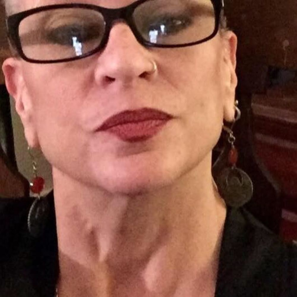 Meet your Posher, Sharon